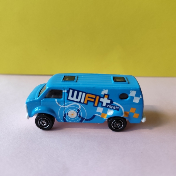 Matchbox Blue 2006 Chevy Van WiFi Repair Made in Thailand MB709 E41 - Picture 3 of 6